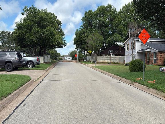 4th image of 5208 El Rancho Dr