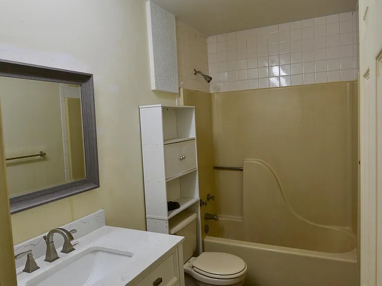full bath