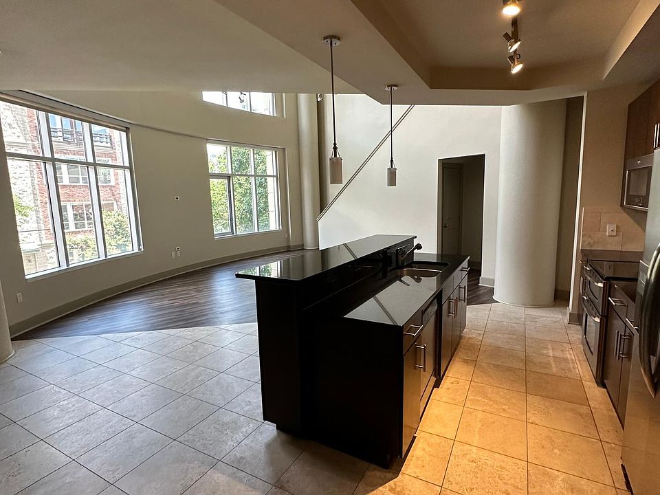 1st image of 149 W 9th Ave #214