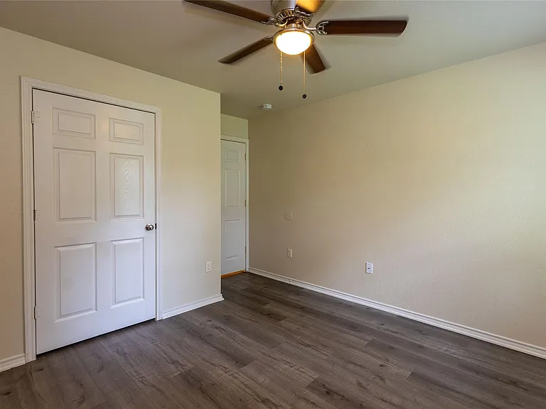 3940 Scranton St — Photo 16