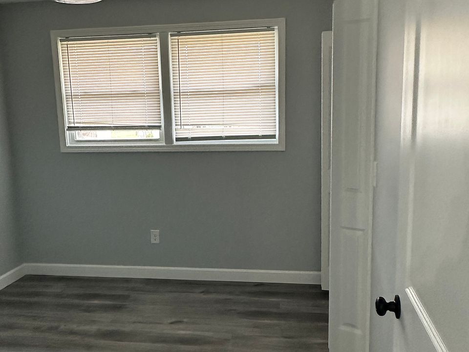 1st image of 909 Custis St #1