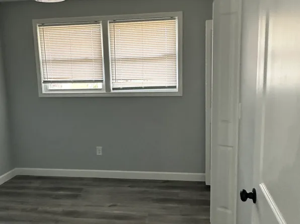 909 Custis St #1, Radford, VA 24141