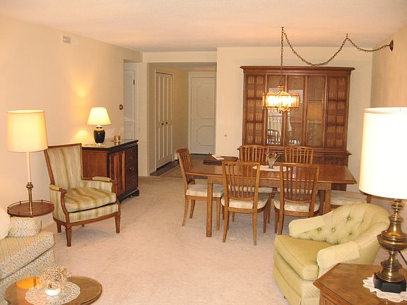 2nd image of 3439 Benjamin Ave APT 225