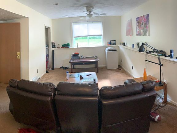 5th image of 158 Stoddard Ave #1