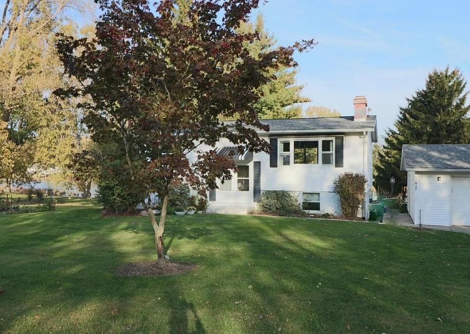 1st image of 52417 Joy Dr