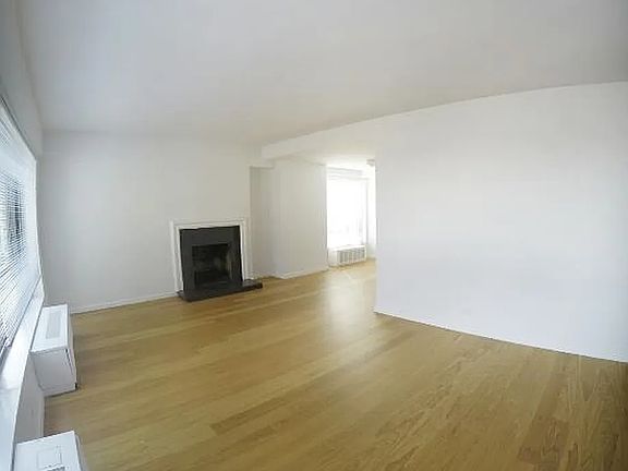 5th image of 501 E 87th St APT 17B