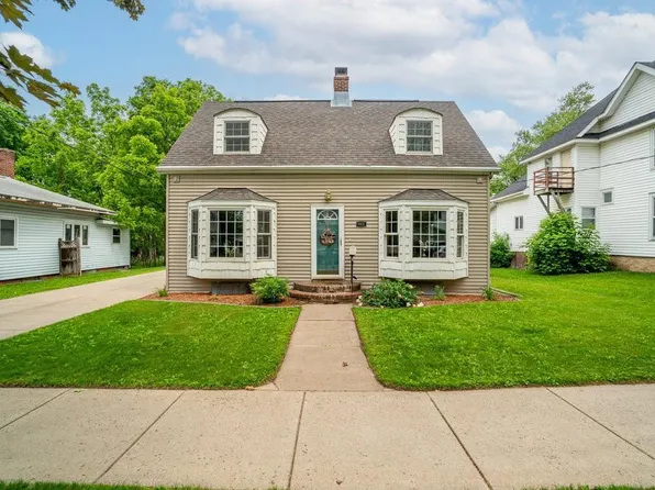1015 Wilson Avenue, Menomonie, WI 54751