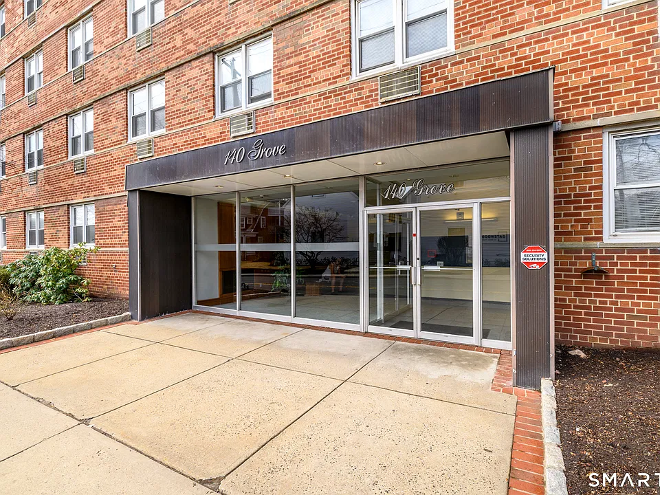 140 Grove St #2A