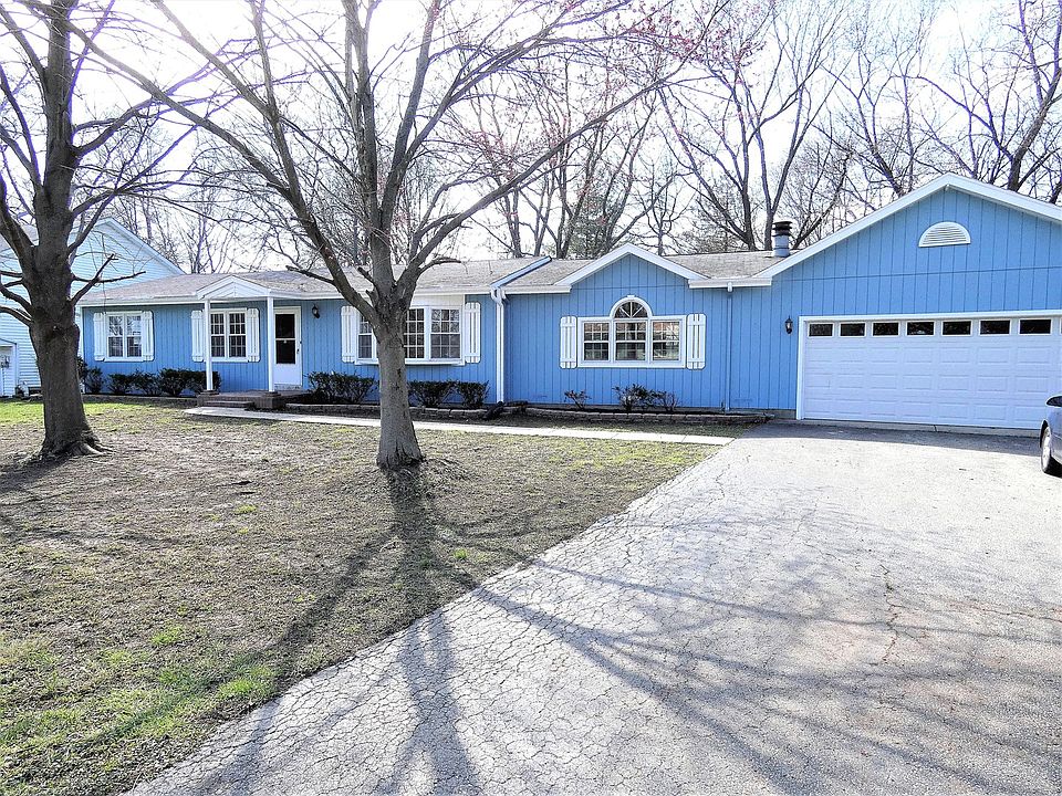 1st image of 36546 N Edward Ave