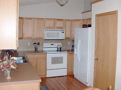 5th image of 4201 Niblick Dr