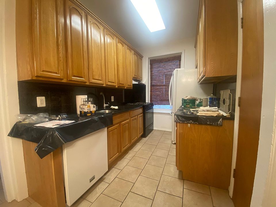 1st image of 1569 Ryder St #1