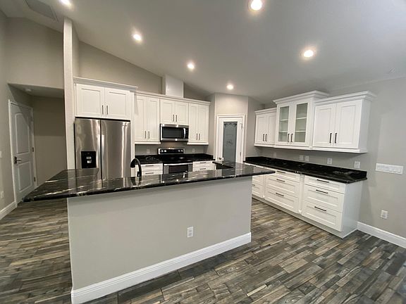 4th image of 13359 SE 102nd Ct