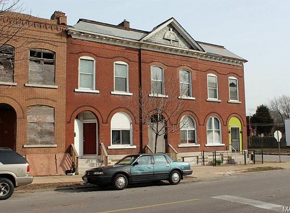 5th image of 4302 N Florissant Ave