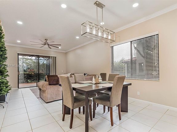 2nd image of 3044 La Mirage Dr