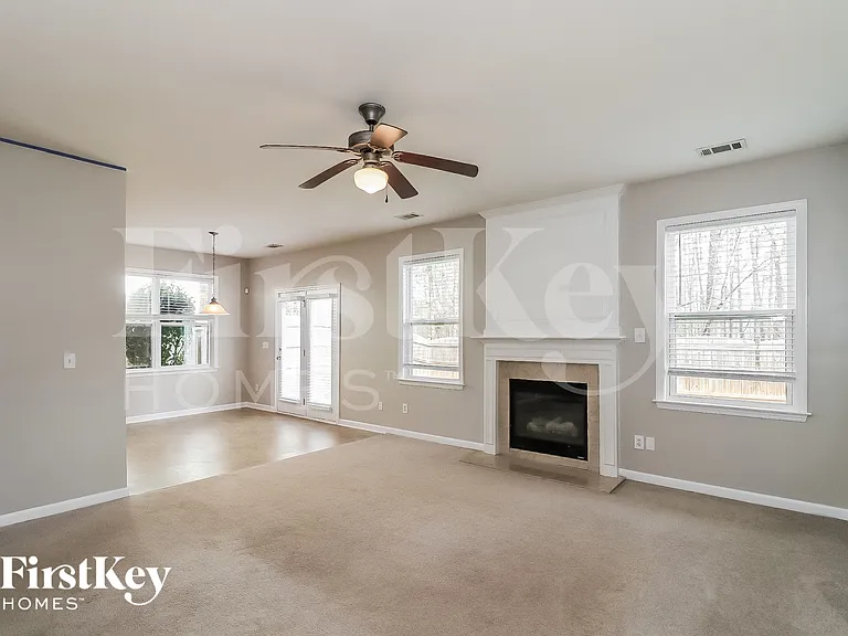 6483 Stonelake Pl SW — Photo 2