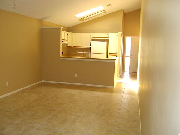 3rd image of 1247 Pin Oak Dr