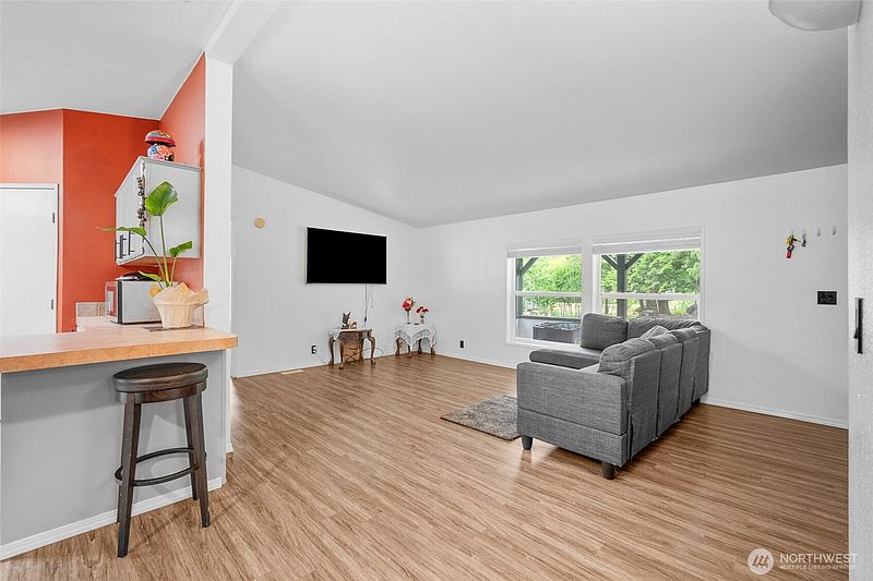 5th image of 7868 Crocket Road