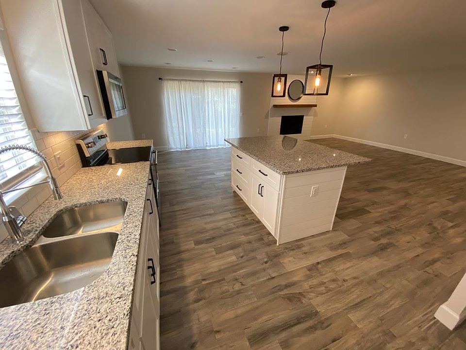 1st image of 3217 Heartwood Ave