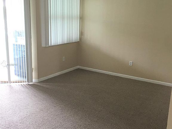 5th image of 2610 SE 21st Ct #205-A