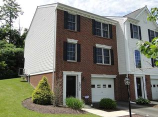 1031 Bayberry Dr, Canonsburg, PA 15317