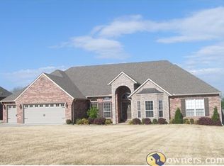 12614 Moonlight Dr, Fort Smith, AR 72916