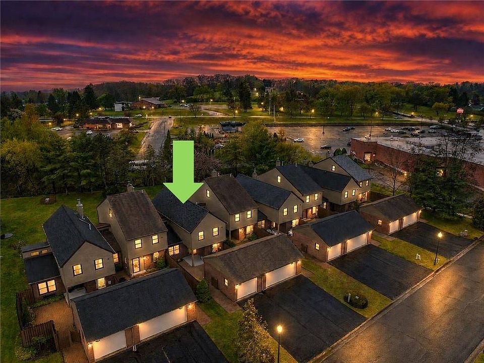 1st image of 105 Patio Dr
