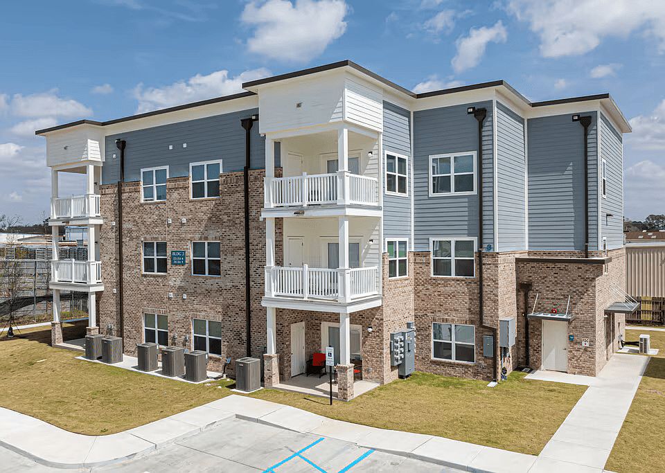 1st image of 4743 Florida Blvd #2-233