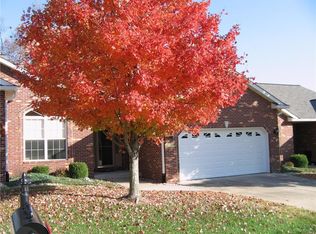 140 Briar Rdg, Collinsville, IL 62234