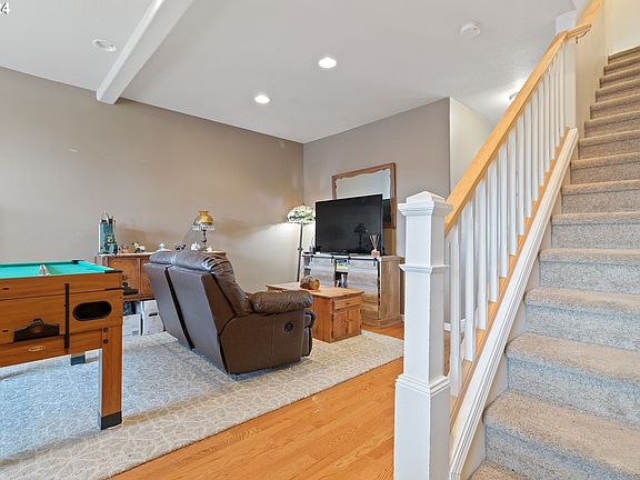 5th image of 19317 Auburn Dr