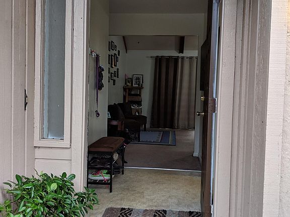 3rd image of 2533 NW 52nd Pl