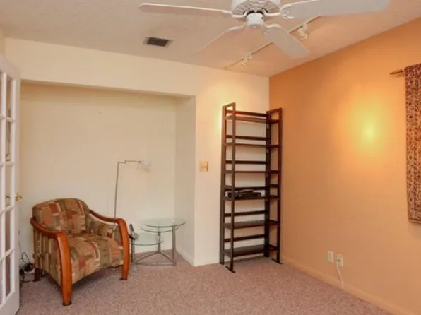 7886 La Mirada Dr, Boca Raton, FL 33433