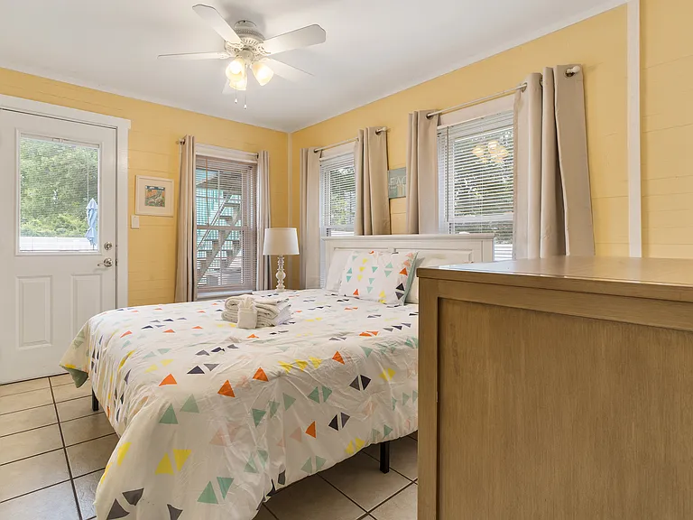 1420 Holly Driveunit A — Photo 13