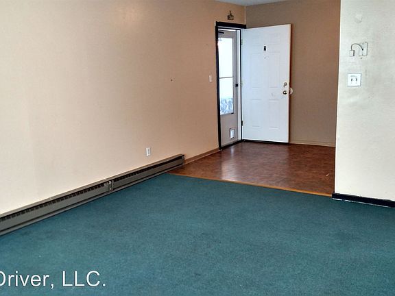 3rd image of 1001 Stanley Ave APT 2
