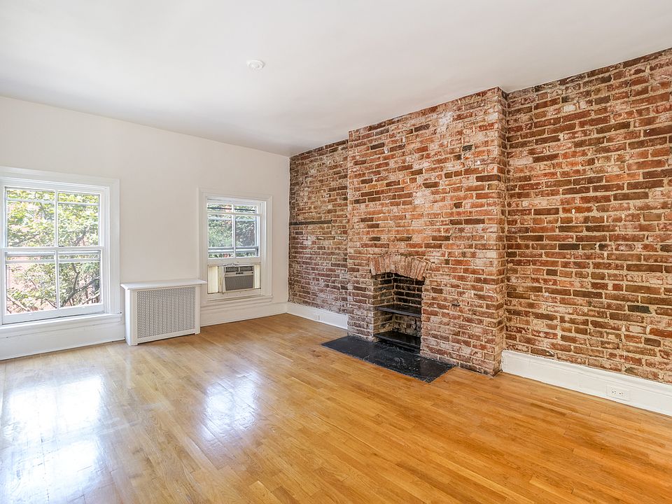 1st image of 90 Charles St #3