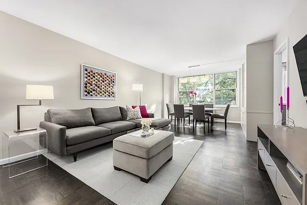 Sold by Compass | media 1