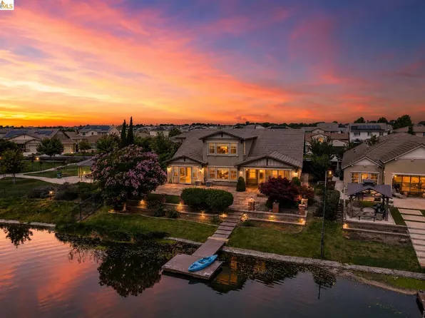 2683 Manresa Shore Ln, Oakley, CA 94561