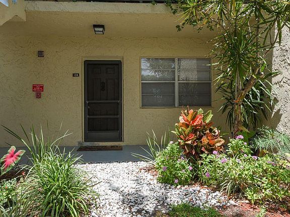 3rd image of 138 Lake Constance Dr #138