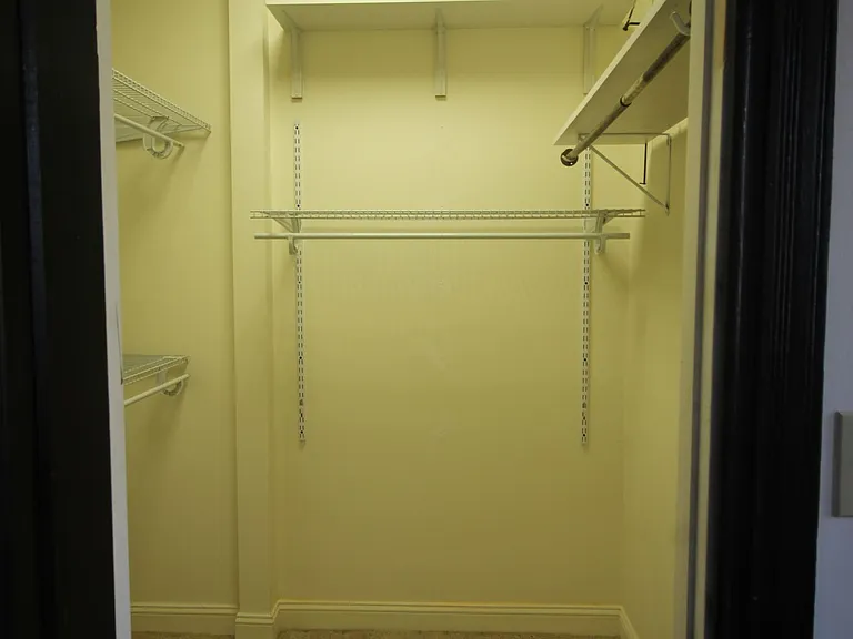 2125 Saint Paul St — Photo 11
