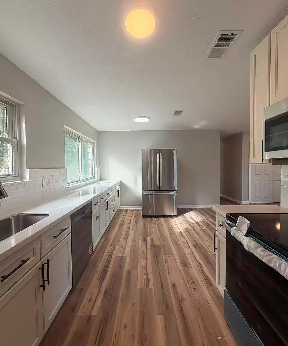 4111 E Johnson Ave — Photo 4