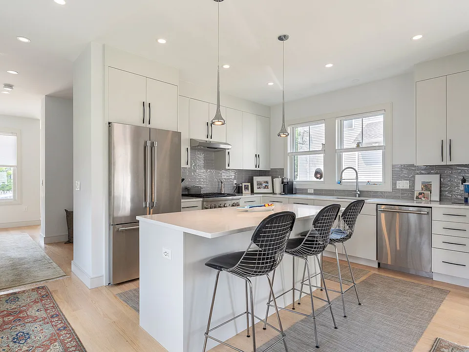 9 Jackson St #9
