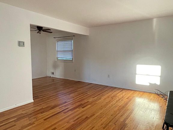 4th image of 439 Leverett Ave