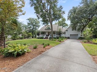 70 Downing Dr, Beaufort, SC 29907