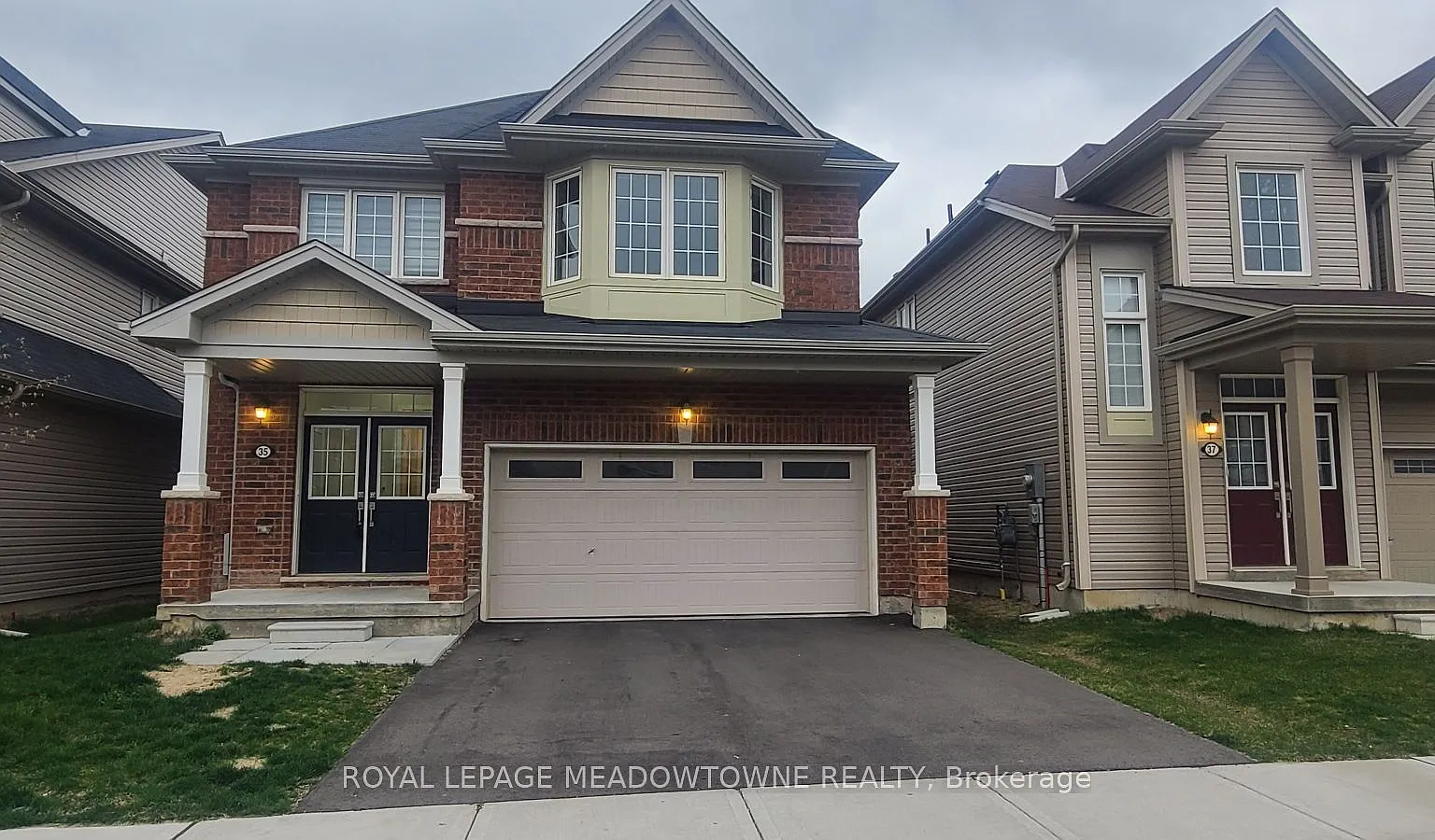 4 bed, $2,800 — Photo 1