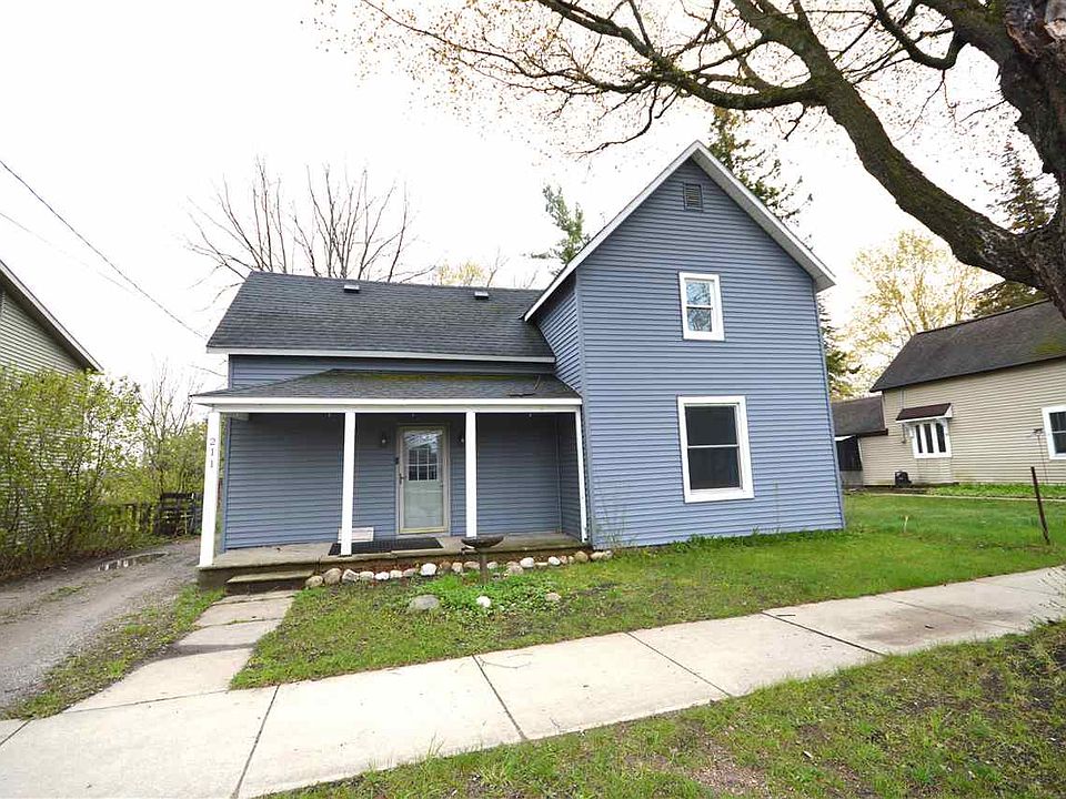 1st image of 211 Bridge St