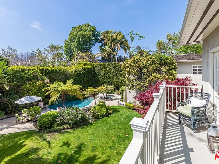 1185 Corsica Dr — Photo 14