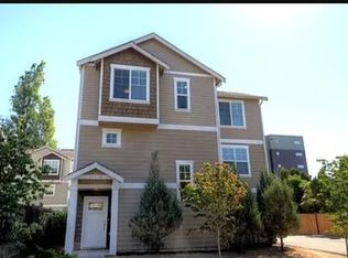 17510 12th Ave NE, Seattle, WA 98155