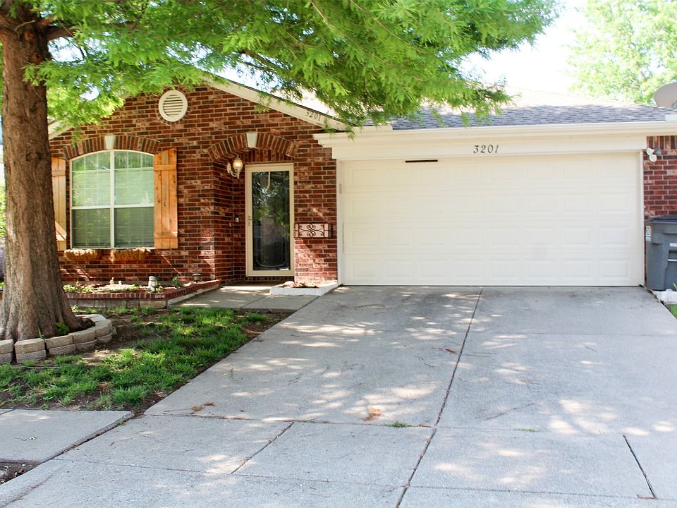 1st image of 3201 Kingsbrook Dr
