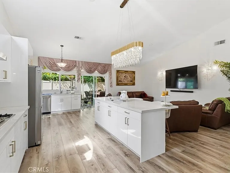2749 Silver Oak Pl — Photo 14