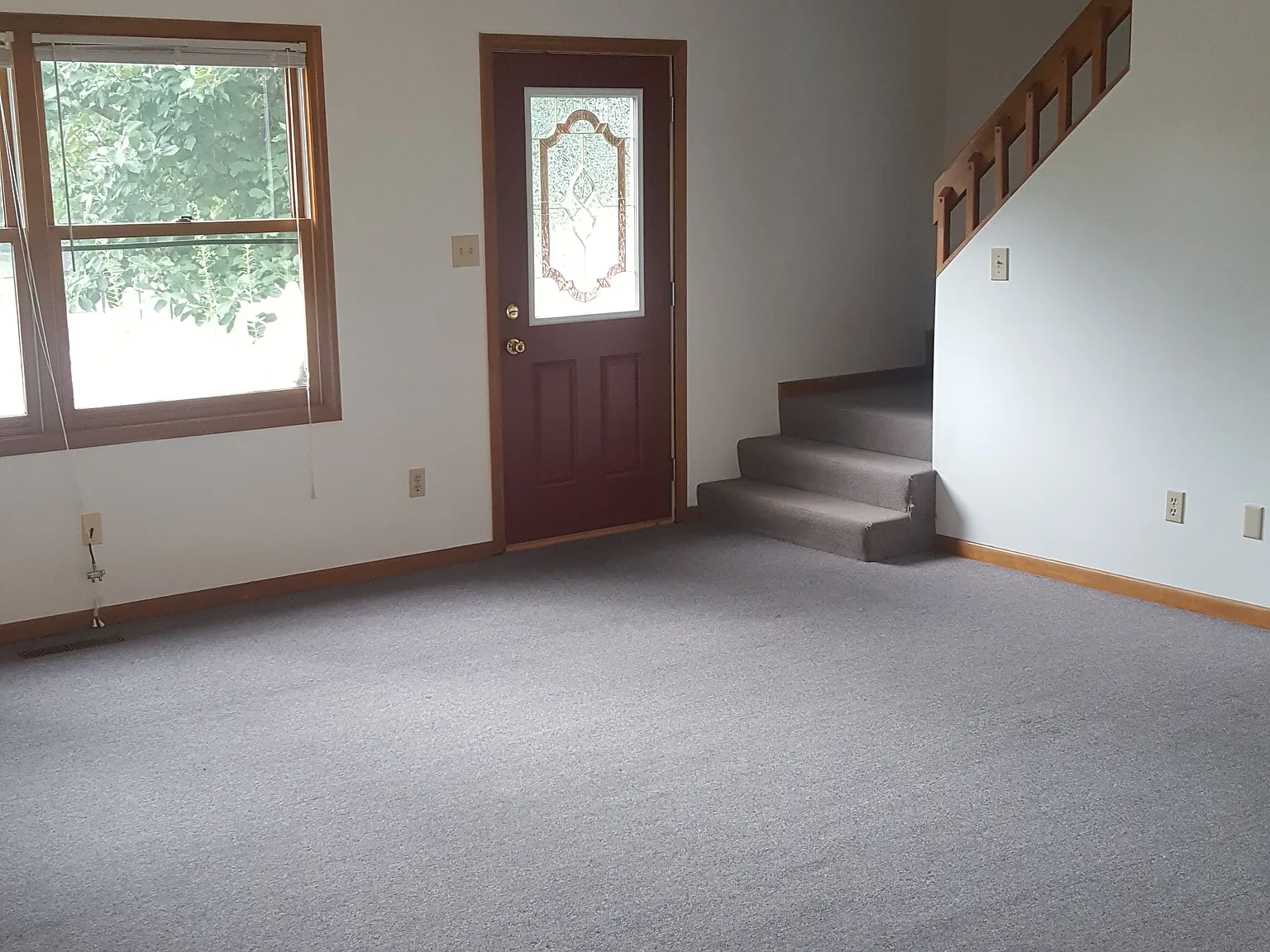 4 bed, $3,596 — Photo 2