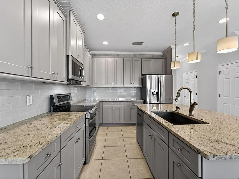 8108 Muddy Pines Pl #8108 — Photo 9